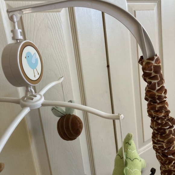 Animal crib mobile - practically new - Picture 8 of 8